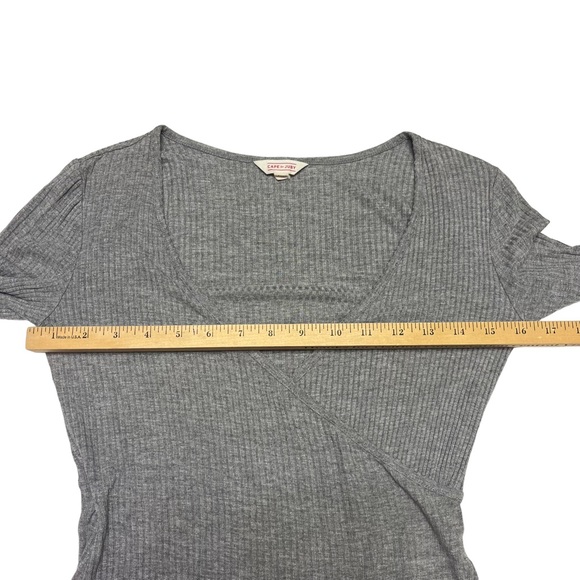 CAPE JUBY Women’s Medium Gray V-neck Crossover Wrap Ribbed Long Sleeve BodySuit - Picture 8 of 12